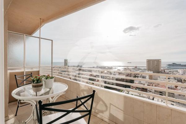 Estudio en calle Poeta Vila y Blanco