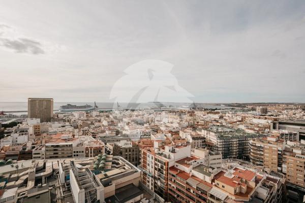 Estudio en calle Poeta Vila y Blanco