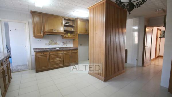 Piso en avenida del Doctor Gadea, 1