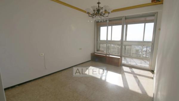 Piso en avenida del Doctor Gadea, 1