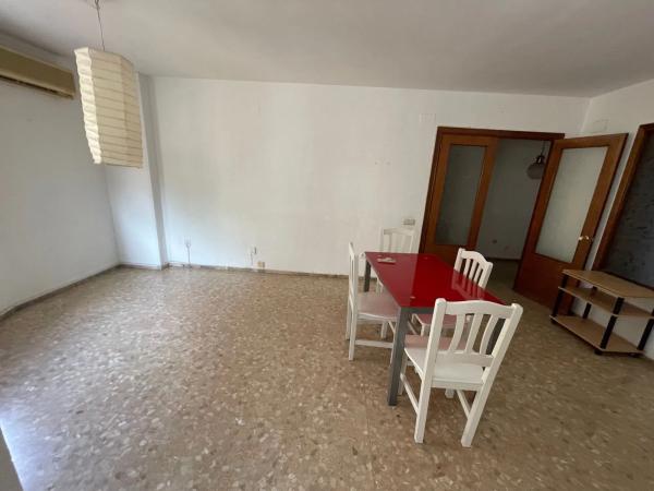 Piso en calle Pintor Aparicio