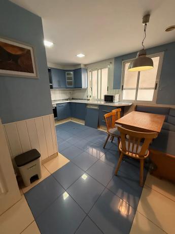 Piso en calle Reyes Católicos, 38