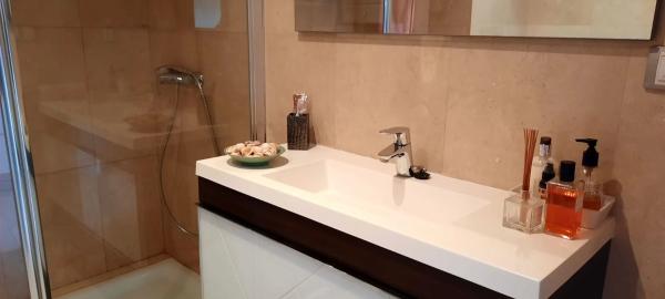 Estudio en calle Poeta Vila y Blanco