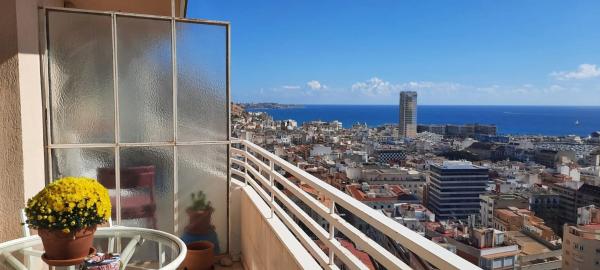 Estudio en calle Poeta Vila y Blanco