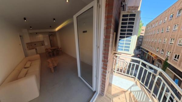 Piso en calle Arquitecto Morell, 10