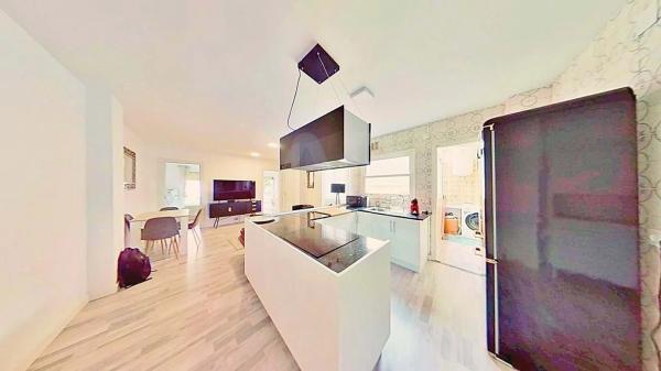 Piso en calle Pintor Velazquez, 35