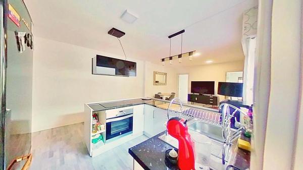 Piso en calle Pintor Velazquez, 35