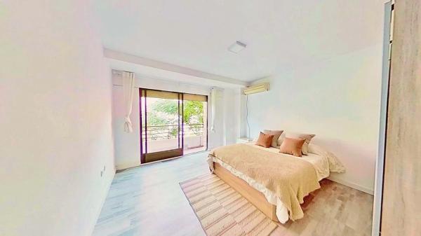 Piso en calle Pintor Velazquez, 35