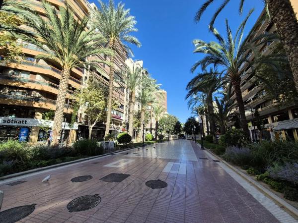 Piso en avenida del Doctor Gadea