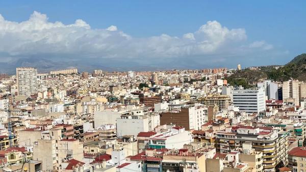 Estudio en calle Poeta Vila y Blanco, 20