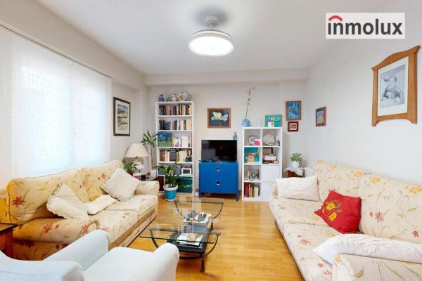 Piso en calle Pintor Cabrera