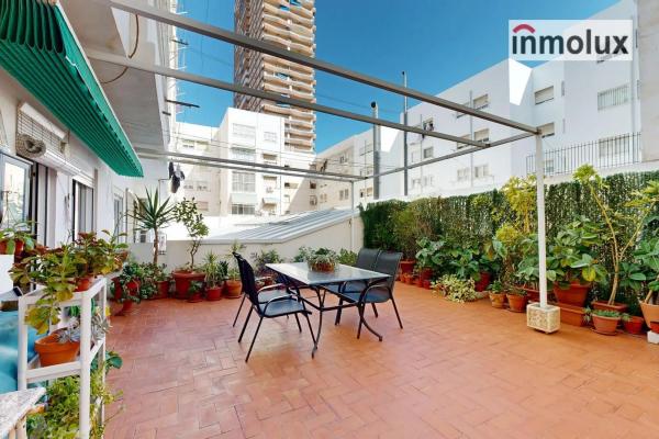 Piso en calle Pintor Cabrera