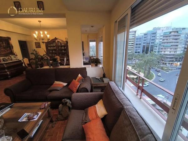 Piso en avenida de Federico Soto