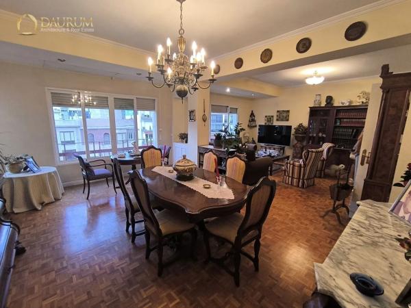 Piso en avenida de Federico Soto