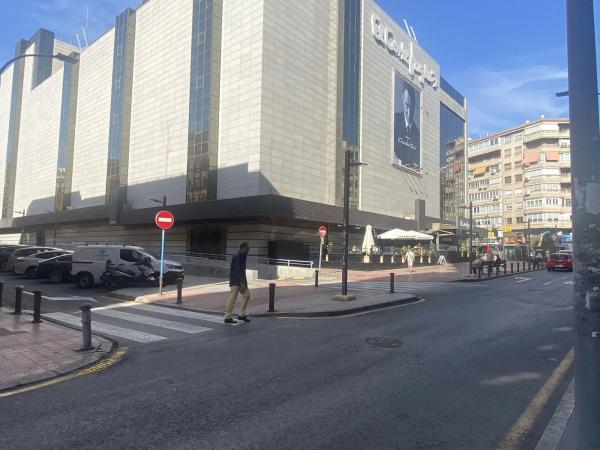 Piso en calle Pintor Aparicio, 36