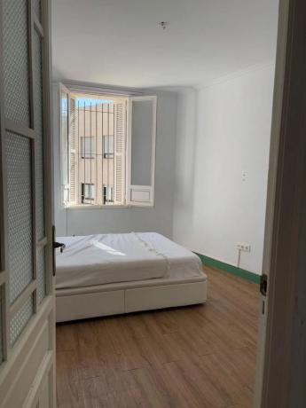 Piso en plaza de los Luceros, 3