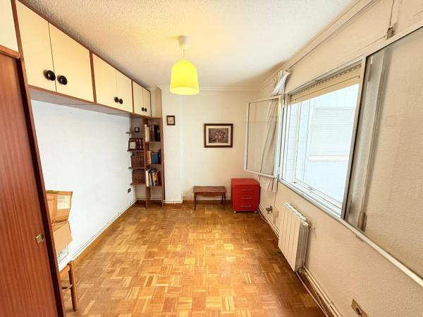 Piso en avenida Oscar Espla