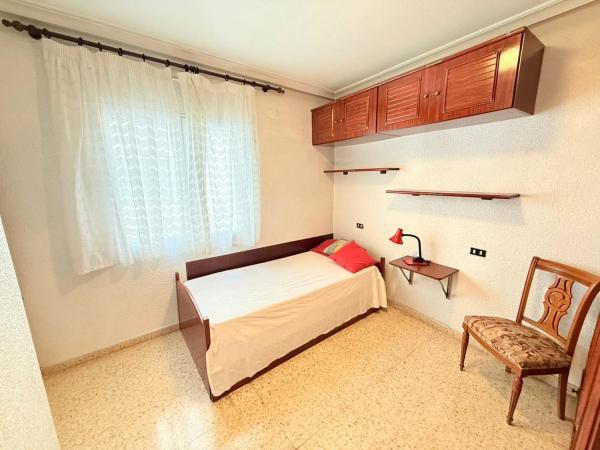 Piso en avenida Oscar Espla