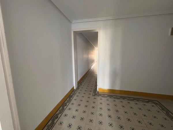 Piso en plaza de los Luceros, 3
