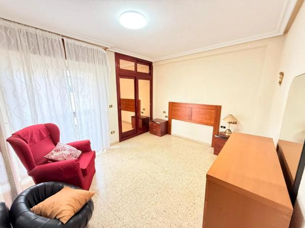 Piso en avenida Oscar Espla