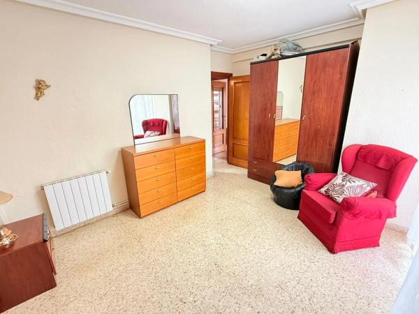 Piso en avenida Oscar Espla