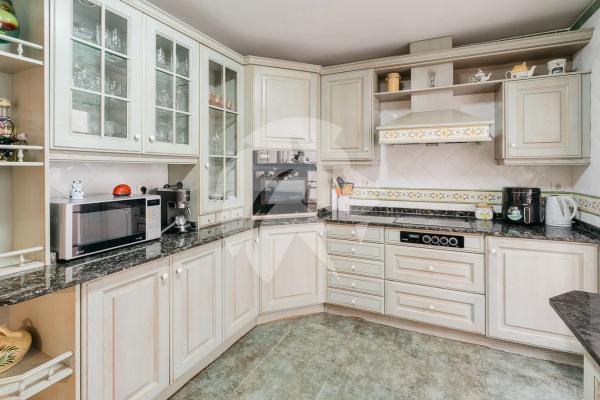 Piso en plaza de los Luceros