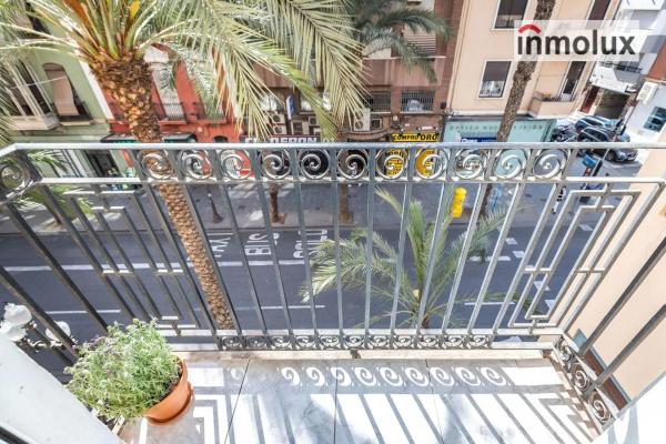 Piso en calle Calderón de la Barca