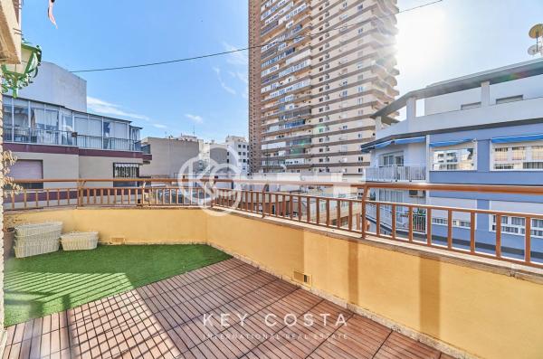 Ático en calle Pintor Cabrera