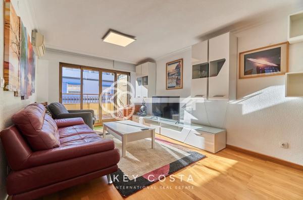 Ático en calle Pintor Cabrera