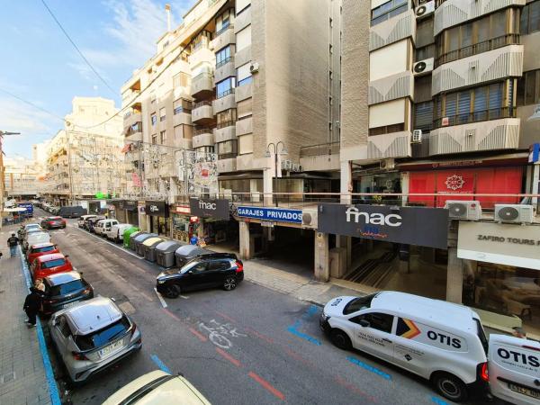 Piso en calle Pintor Cabrera