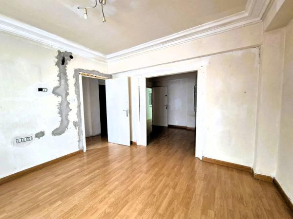 Piso en calle Pintor Cabrera