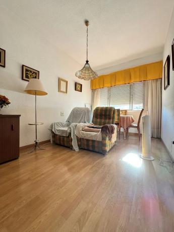 Piso en calle Poeta Campos Vasallo s/n