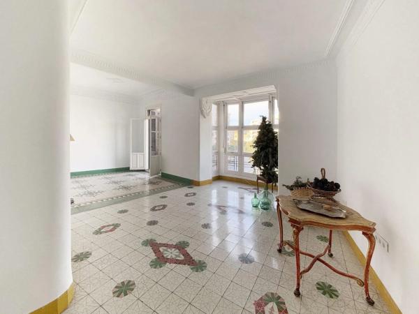 Piso en plaza de los Luceros