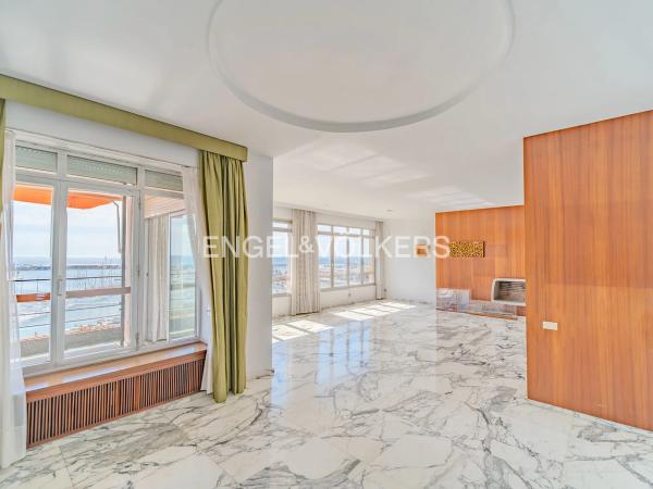 Piso en avenida de Ramón y Cajal, 3