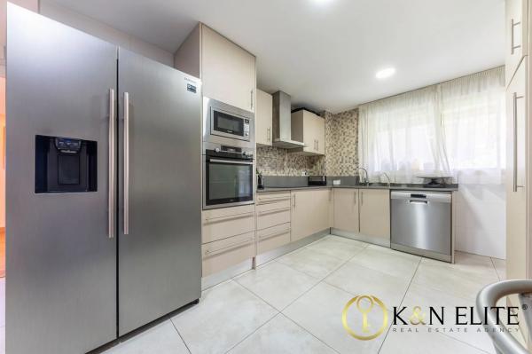 Piso en avenida de Ramón y Cajal, 9