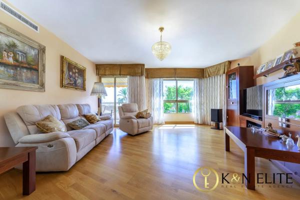 Piso en avenida de Ramón y Cajal, 9