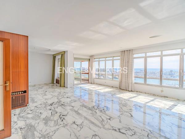 Piso en avenida de Ramón y Cajal, 3