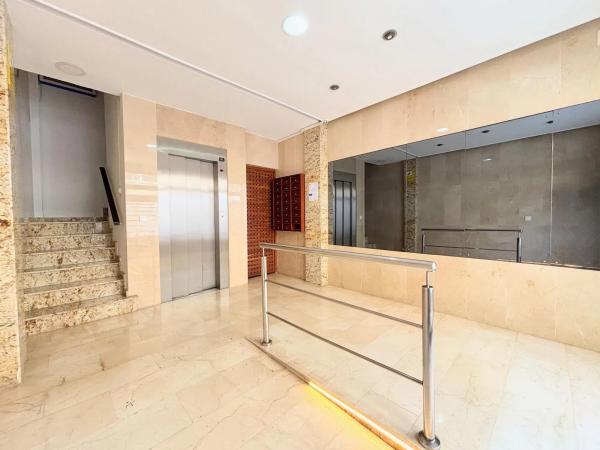 Piso en calle Periodista Pirula Arderius, 2