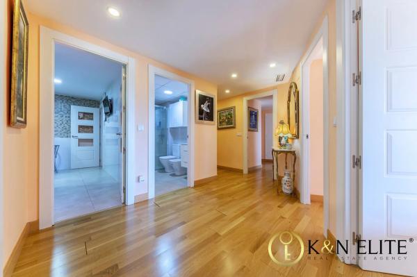 Piso en avenida de Ramón y Cajal, 9