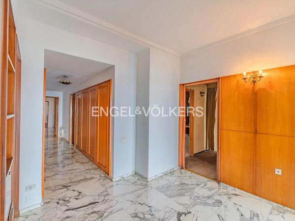 Piso en avenida de Ramón y Cajal, 3