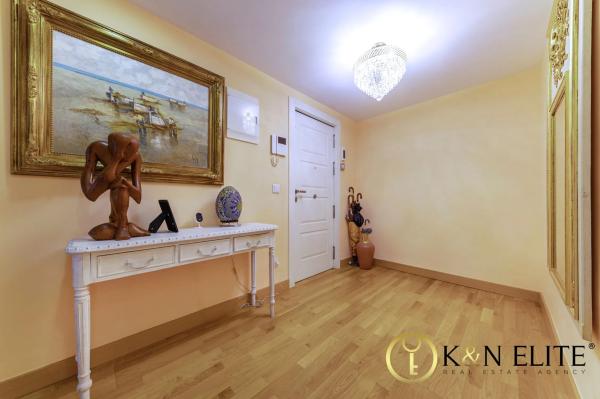 Piso en avenida de Ramón y Cajal, 9