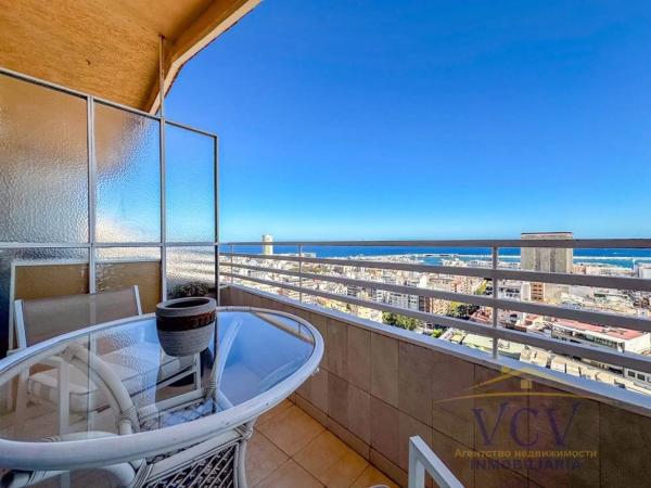 Estudio en calle Poeta Vila y Blanco