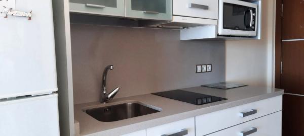 Estudio en calle Poeta Vila y Blanco, 4