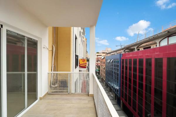 Piso en calle Reyes Católicos