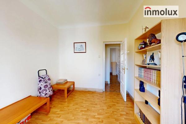 Piso en calle del Médico Pascual Pérez, 31