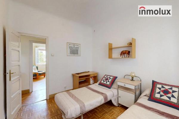 Piso en calle del Médico Pascual Pérez, 31