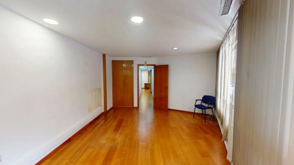 Piso en avenida Oscar Espla