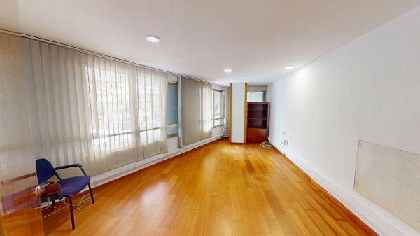 Piso en avenida Oscar Espla