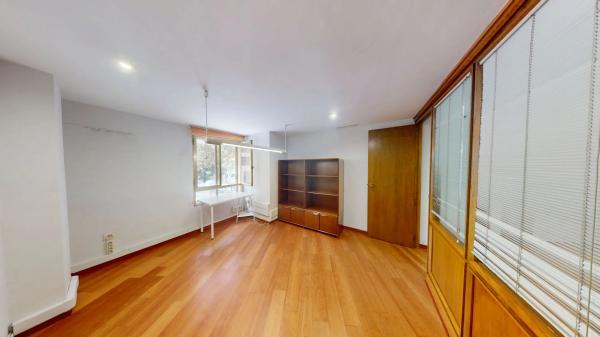 Piso en avenida Oscar Espla