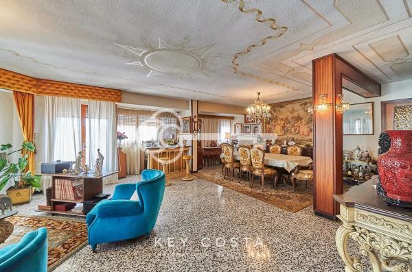 Piso en Poeta Quintana